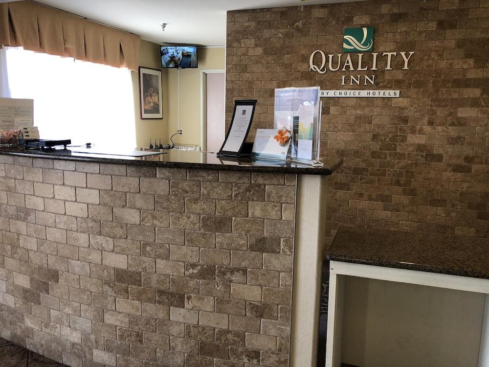 Quality Inn Airport Колорадо-Спрингс Экстерьер фото